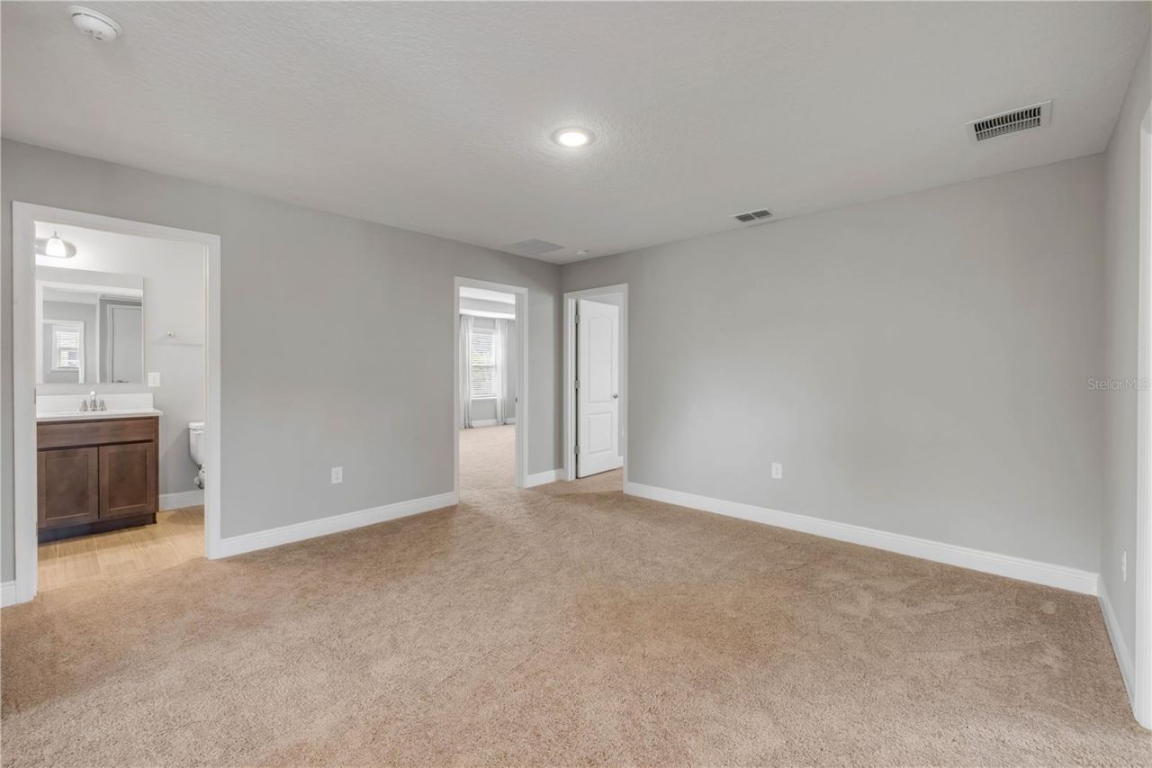 2211 Elegant Manor Circle, Edgewater, FL 32141 Photo