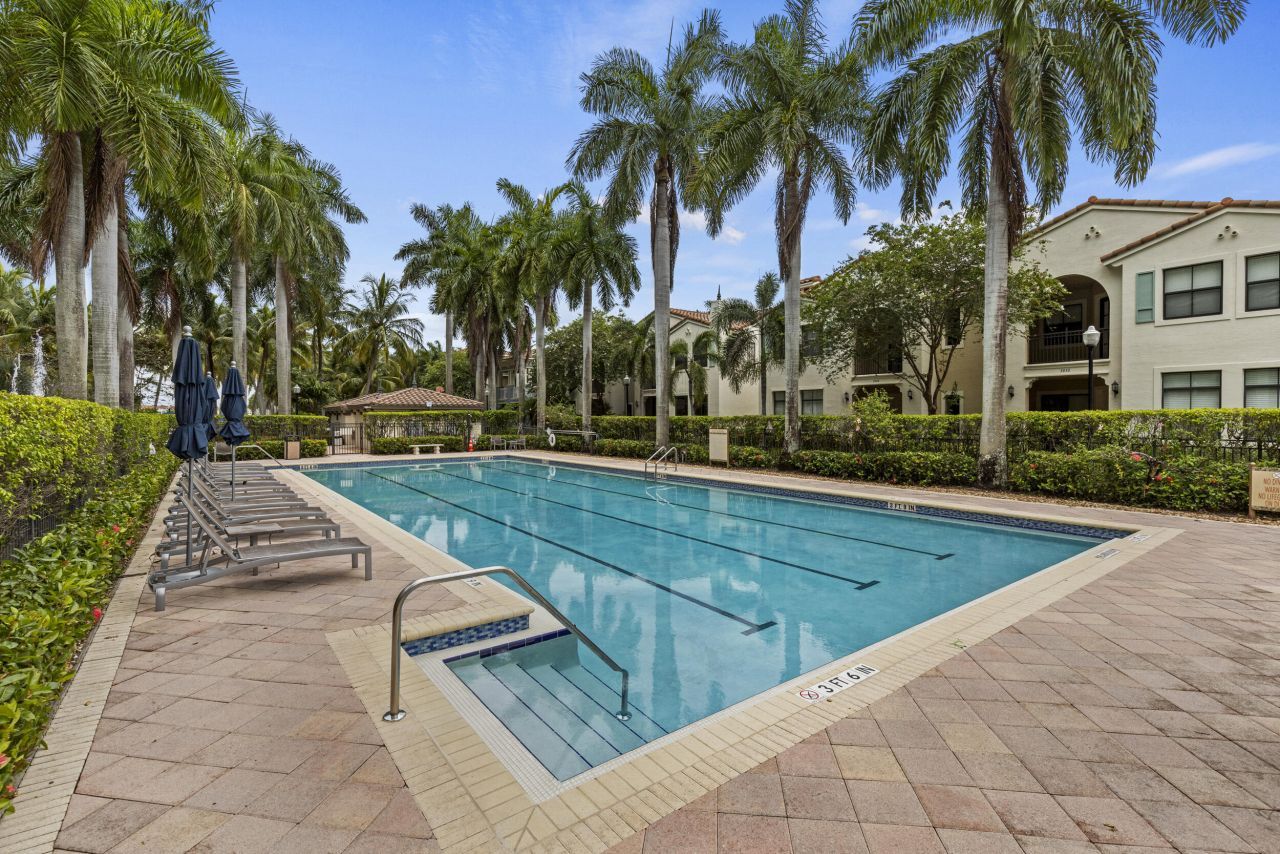 2900 NW 125th Avenue, Unit 3-305, Sunrise, FL 33323 Photo