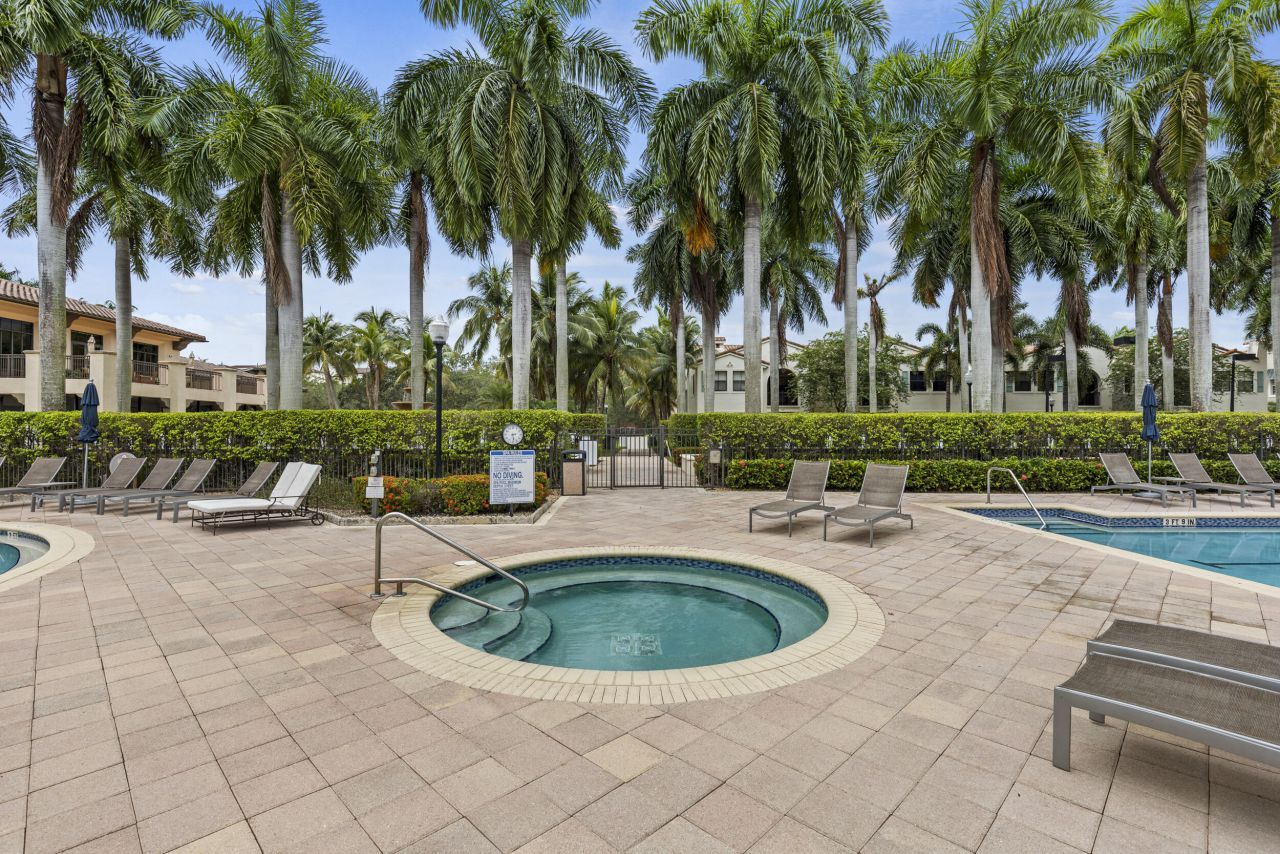 2900 NW 125th Avenue, Unit 3-305, Sunrise, FL 33323 Photo