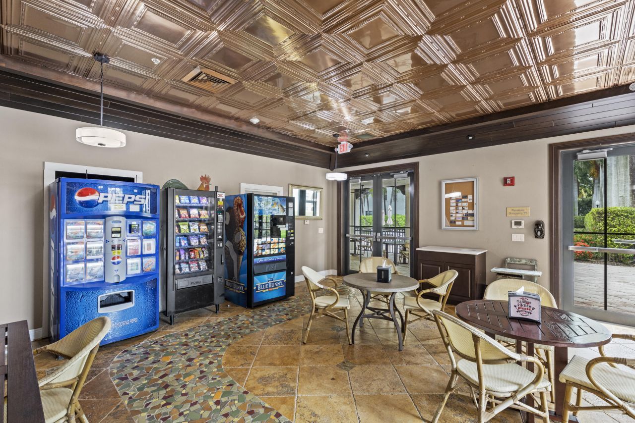 2900 NW 125th Avenue, Unit 3-305, Sunrise, FL 33323 Photo