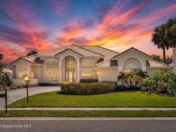 227 Loggerhead Drive, Melbourne Beach, FL 32951