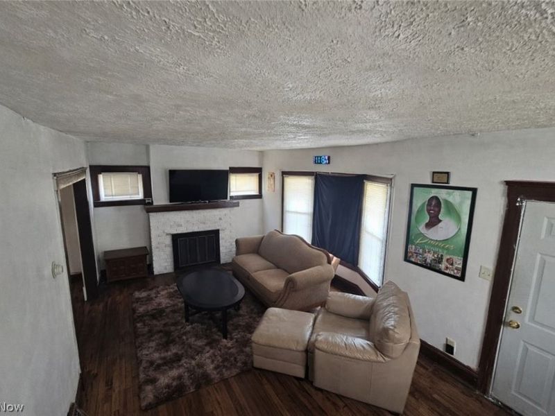 15301 Parkgrove Avenue, Cleveland, OH 44110 Photo 10