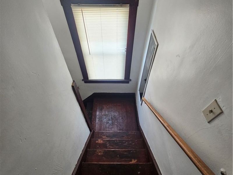 15301 Parkgrove Avenue, Cleveland, OH 44110 Photo 18