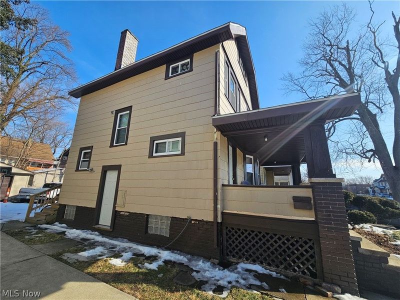 15301 Parkgrove Avenue, Cleveland, OH 44110 Photo 3