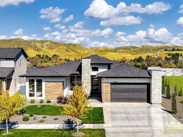 9276 W Sooty Grouse Ct, Boise, ID 83714