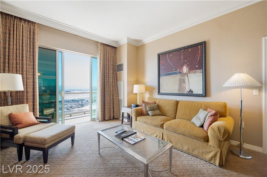 135 E Harmon Avenue, Unit 3014, Las Vegas, NV 89109 Main Photo