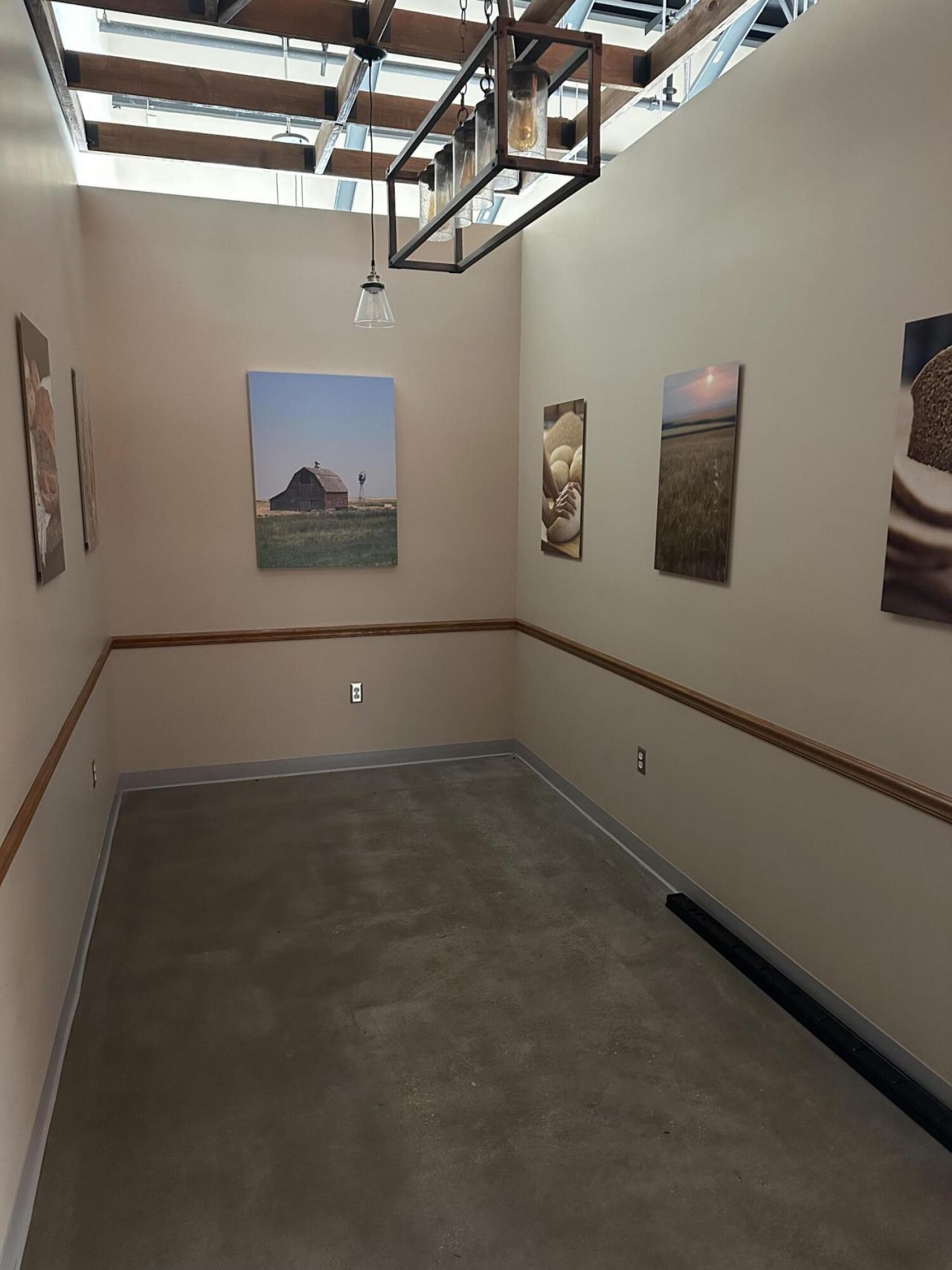 8636 Dorchester Road Photo 11