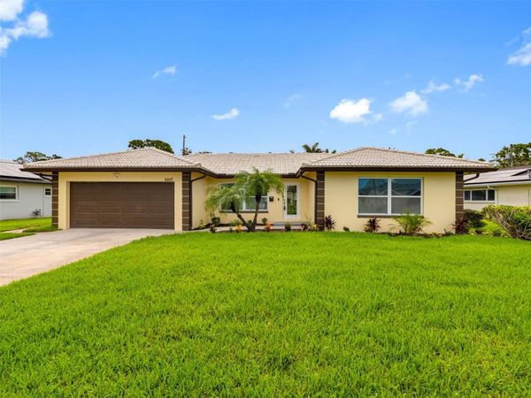 5207 DENVER STREET NE, ST PETERSBURG, FL 33703