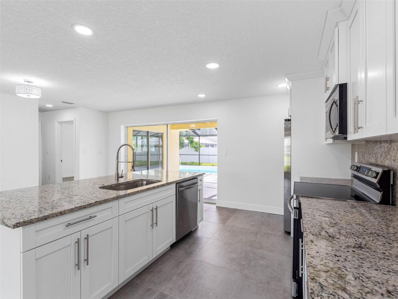 5207 Denver Street Ne, Saint Petersburg, FL 33703 Photo