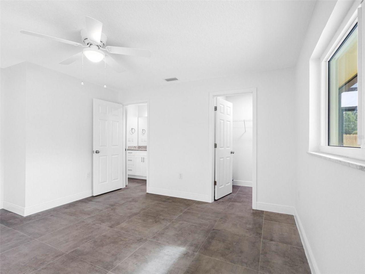 5207 Denver Street Ne, Saint Petersburg, FL 33703 Photo