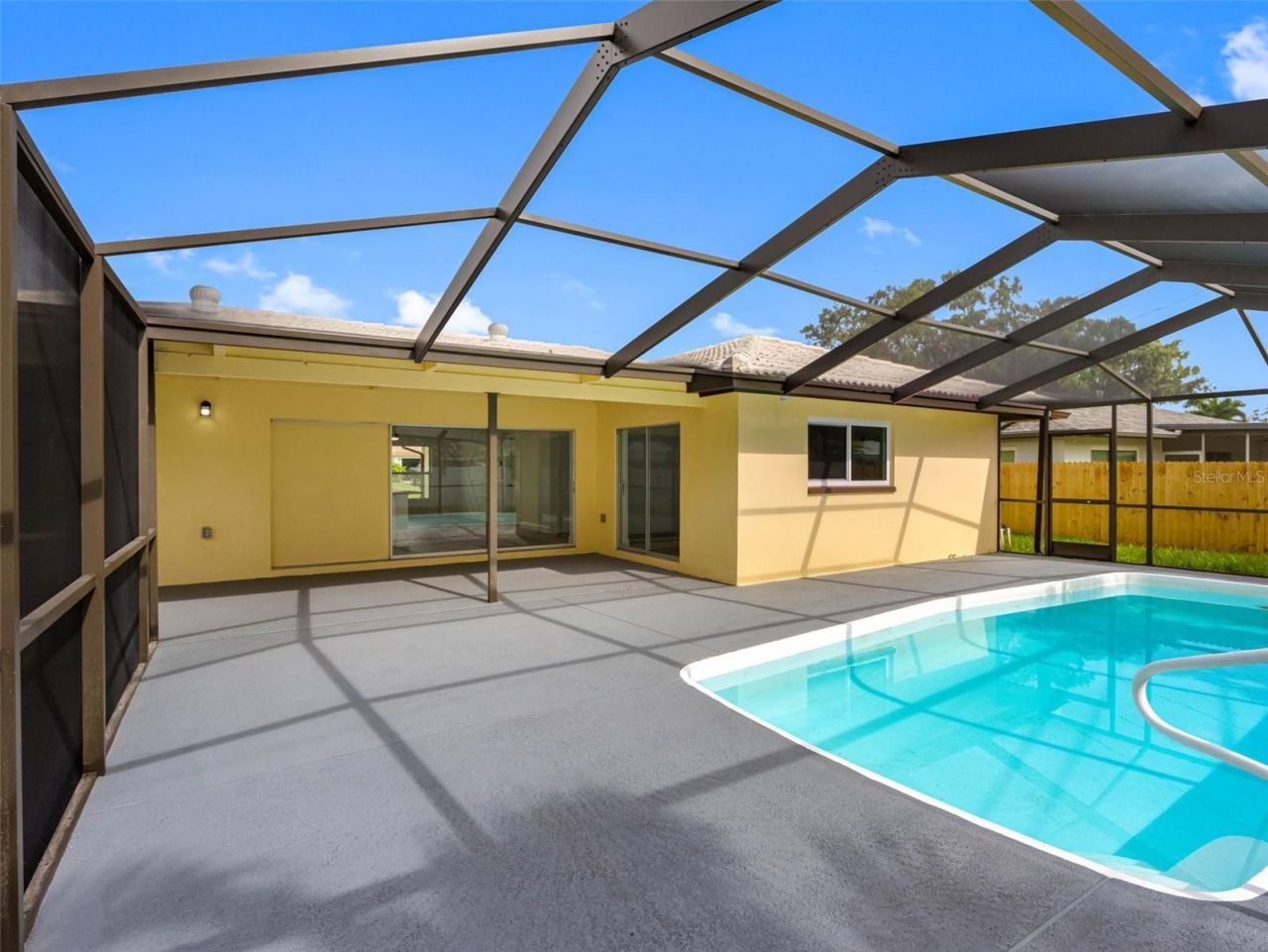 5207 Denver Street Ne, Saint Petersburg, FL 33703 Photo