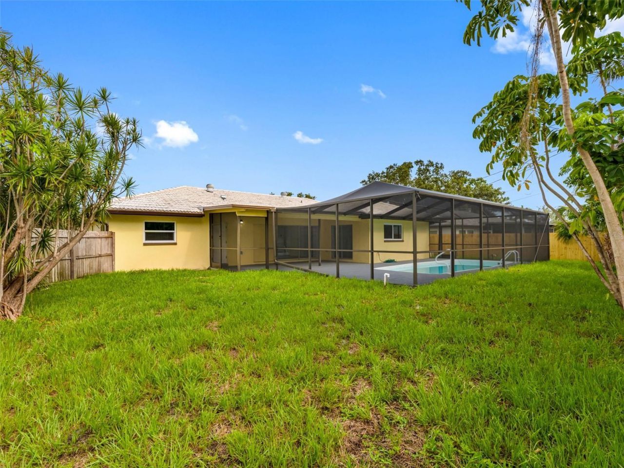 5207 Denver Street Ne, Saint Petersburg, FL 33703 Photo