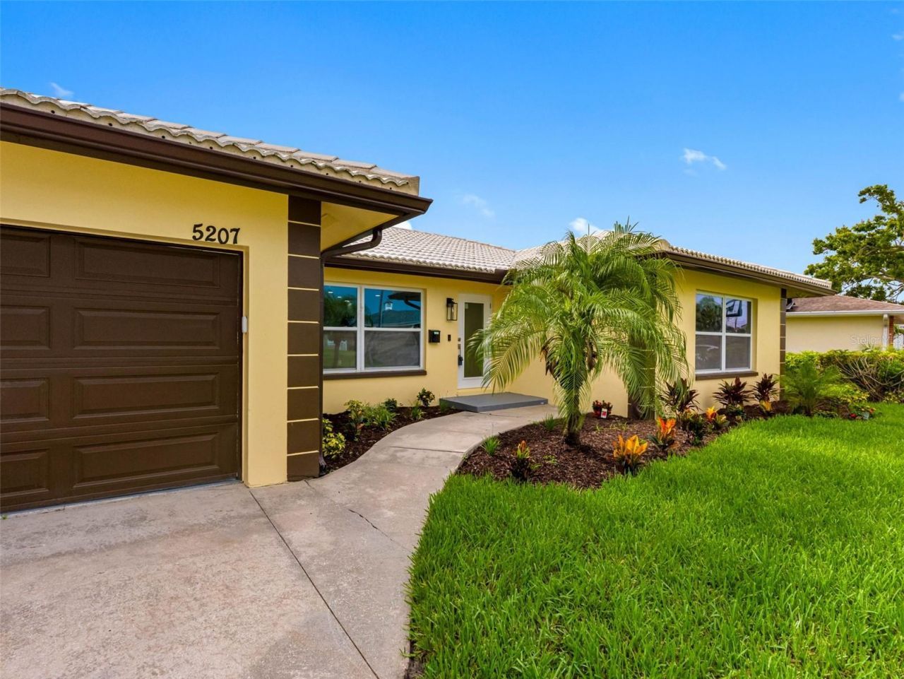 5207 Denver Street Ne, Saint Petersburg, FL 33703 Photo