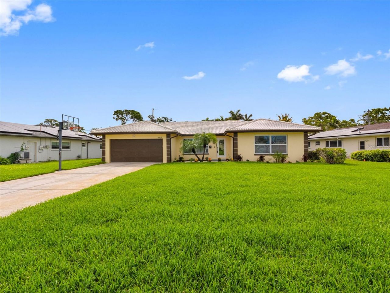 5207 Denver Street Ne, Saint Petersburg, FL 33703 Photo