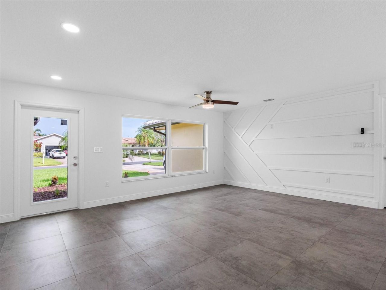 5207 Denver Street Ne, Saint Petersburg, FL 33703 Photo