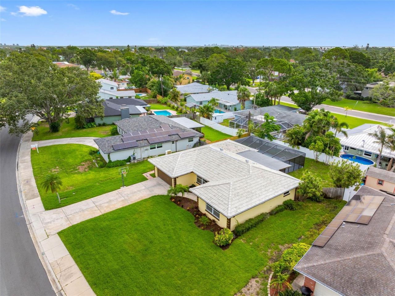 5207 Denver Street Ne, Saint Petersburg, FL 33703 Photo