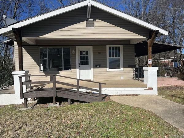 355 Garden A and B Street, Hot Springs, AR 71901