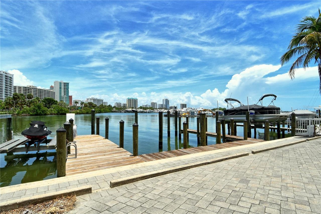 660 Golden Gate Point, Unit 32, Sarasota, FL 34236 Photo