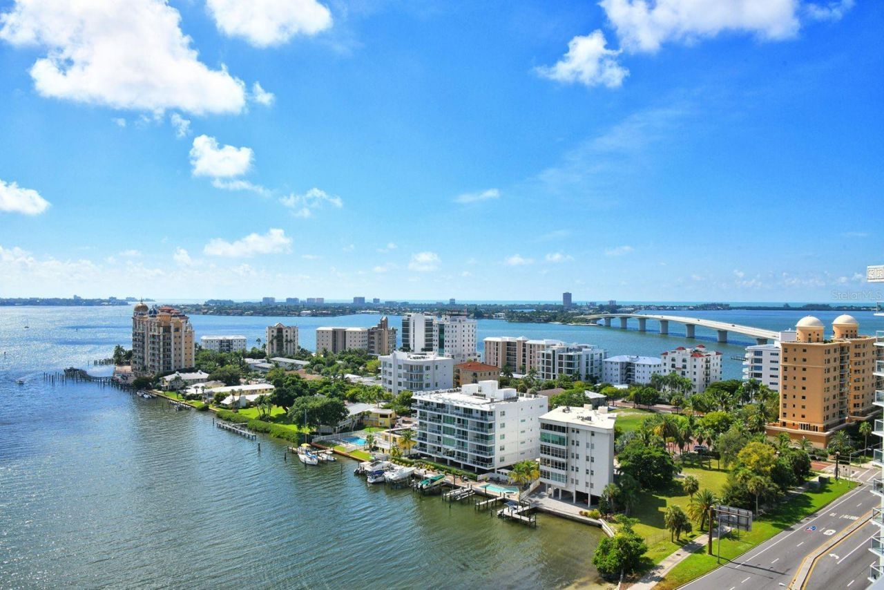 660 Golden Gate Point, Unit 32, Sarasota, FL 34236 Photo