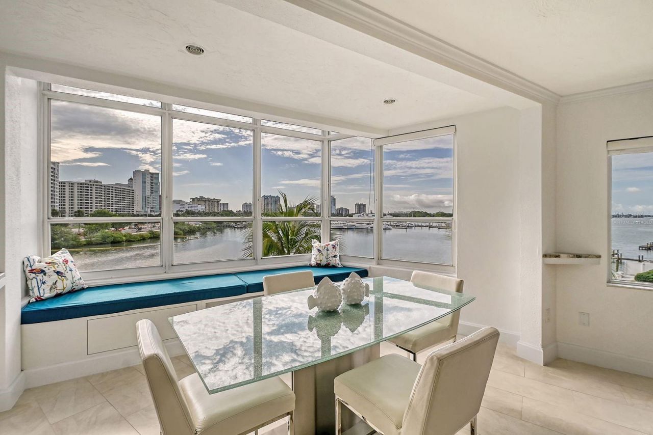 660 Golden Gate Point, Unit 32, Sarasota, FL 34236 Photo