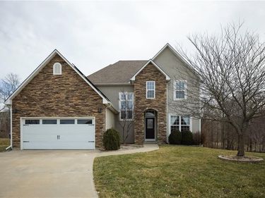 629 Oakmont Drive, Warrensburg, MO 64093