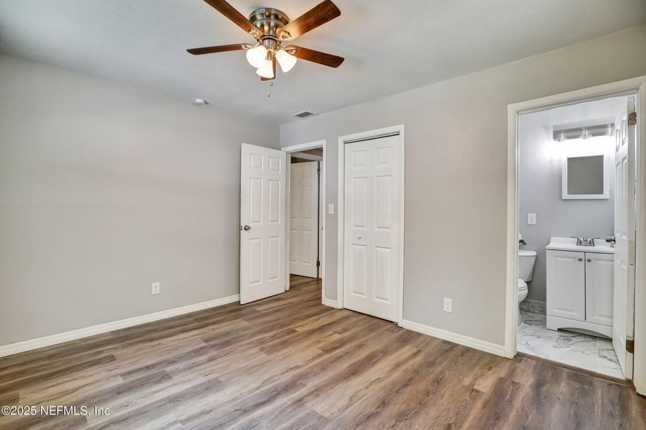 8023 Chateau Drive S, Jacksonville, FL 32221 Photo