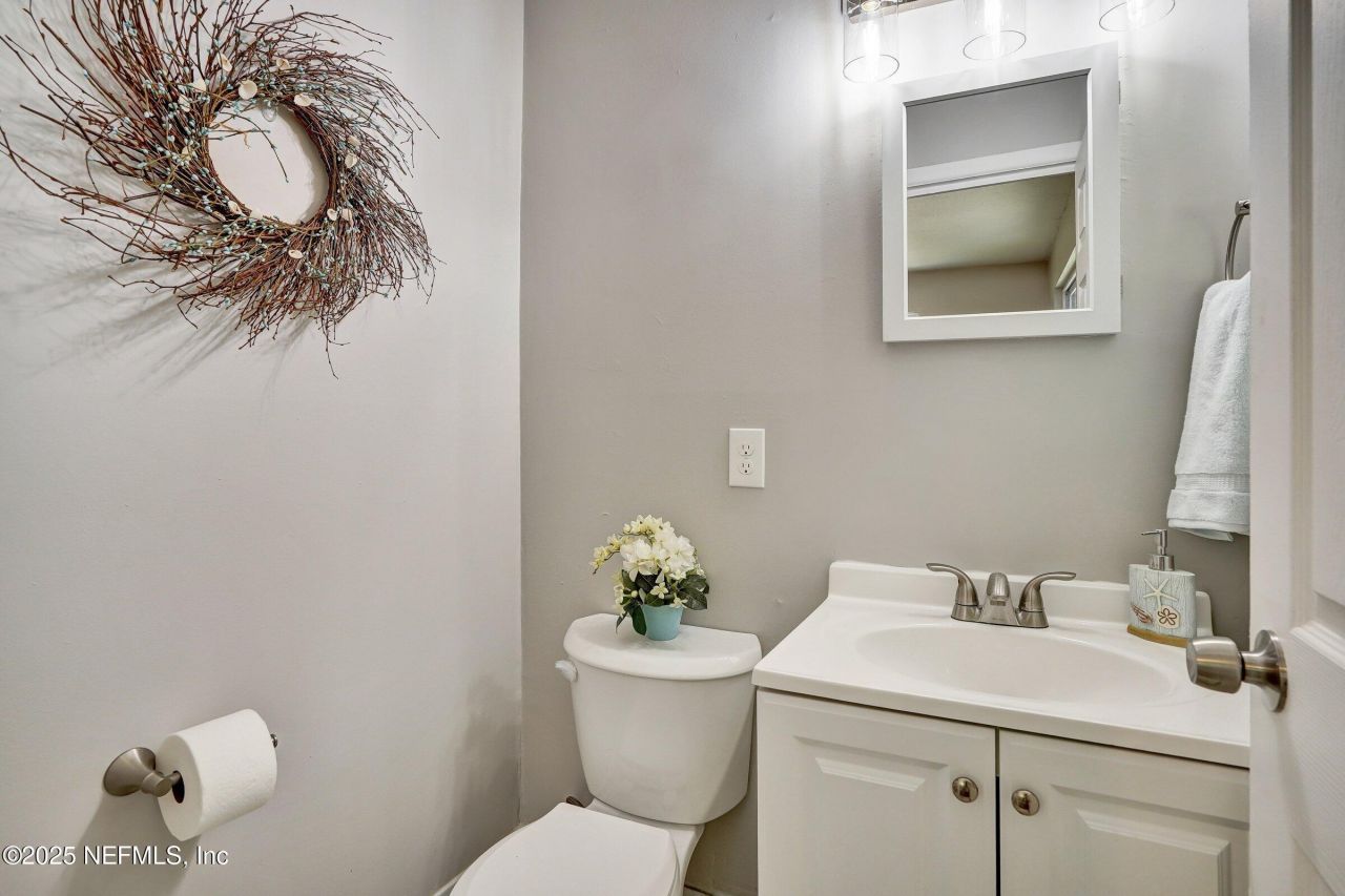 8023 Chateau Drive S, Jacksonville, FL 32221 Photo