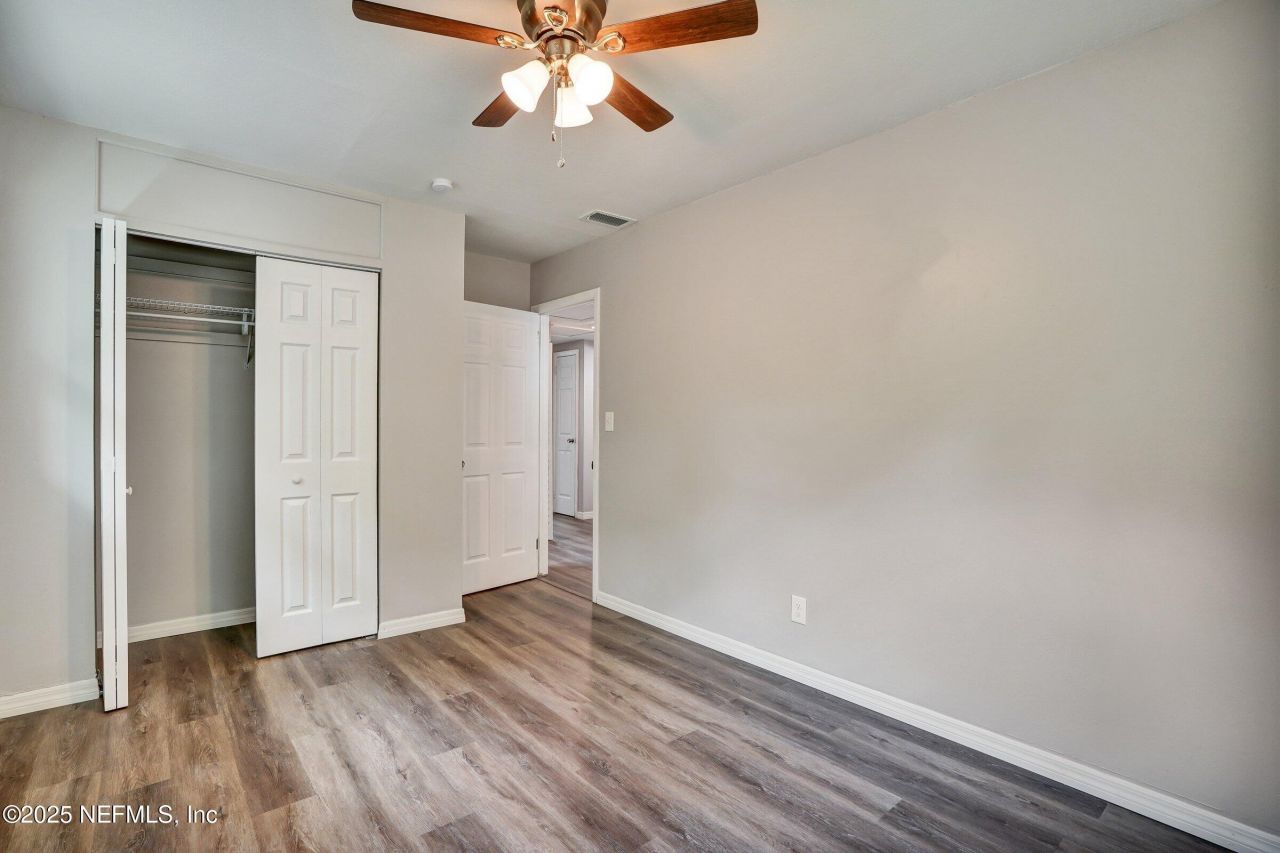 8023 Chateau Drive S, Jacksonville, FL 32221 Photo