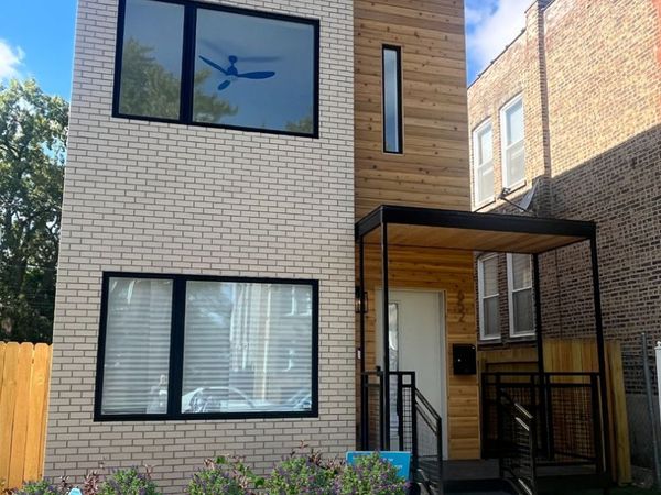 650 N Homan Avenue, Chicago, IL 60651