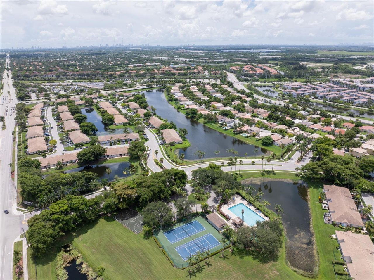 1711 SW 116th Way, Miramar, FL 33025 Photo