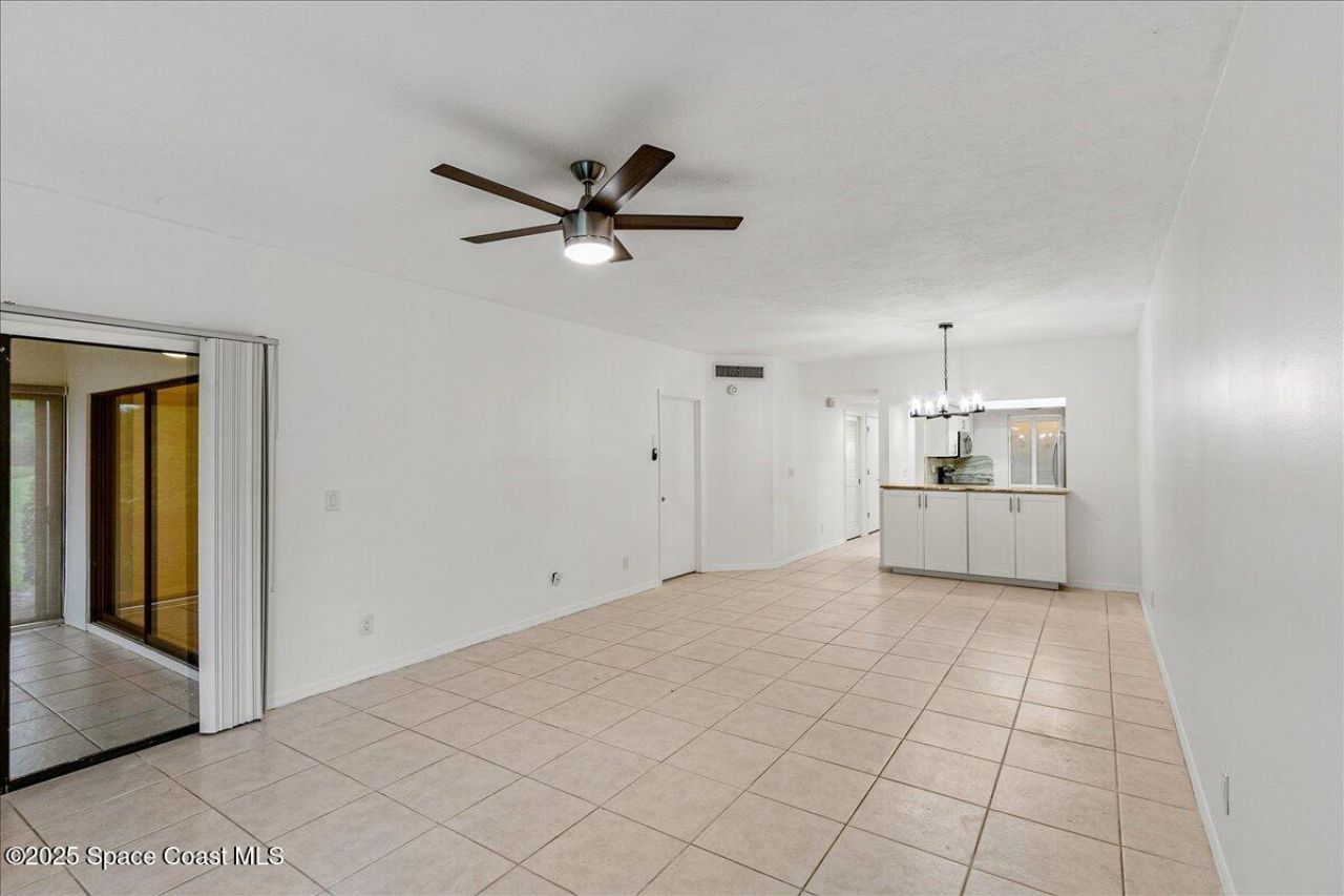 6165 S Mirror Lake Drive, Unit 103, Sebastian, FL 32958 Photo