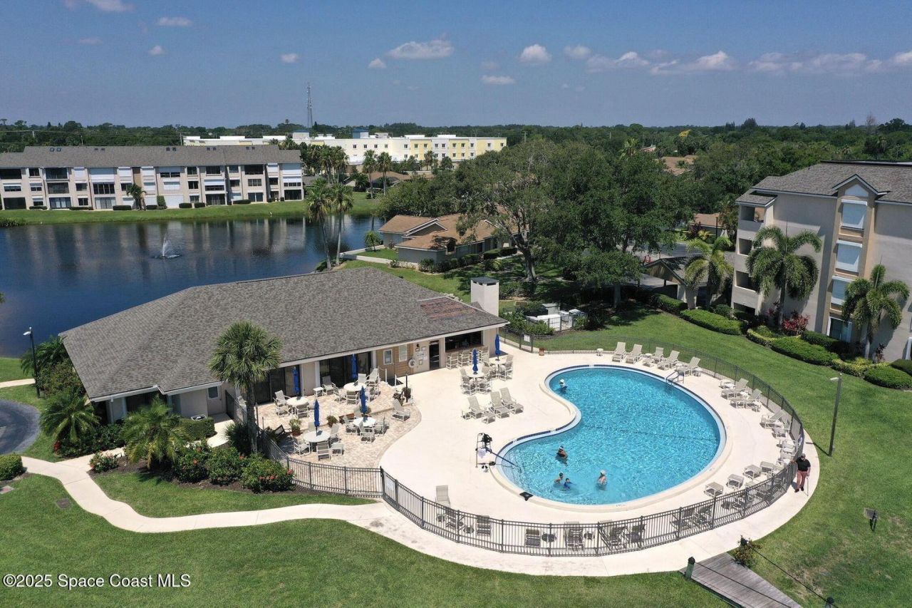 6165 S Mirror Lake Drive, Unit 103, Sebastian, FL 32958 Photo