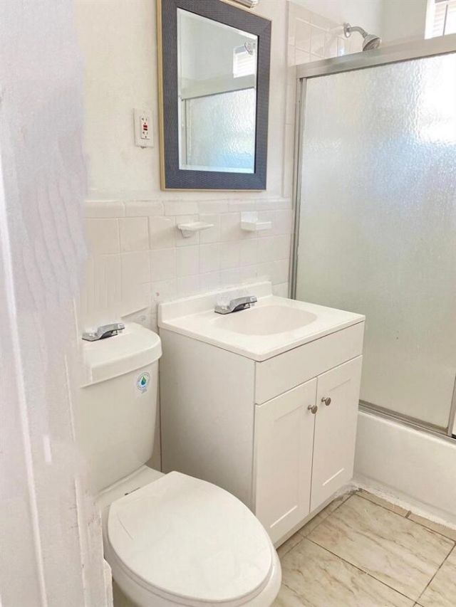 630 84th Street, Unit 28, Miami Beach, FL 33141 Photo