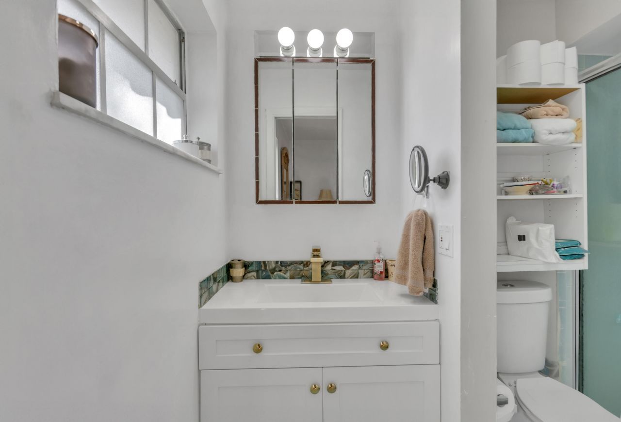 857 Worcester B Lane, Unit B, Lake Worth, FL 33467 Photo