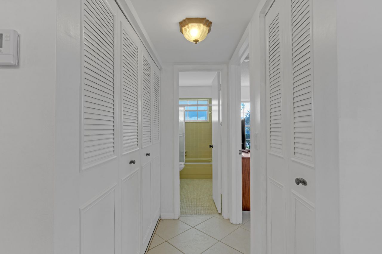 857 Worcester B Lane, Unit B, Lake Worth, FL 33467 Photo