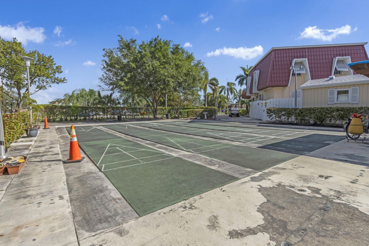 857 Worcester B Lane, Unit B, Lake Worth, FL 33467 Photo