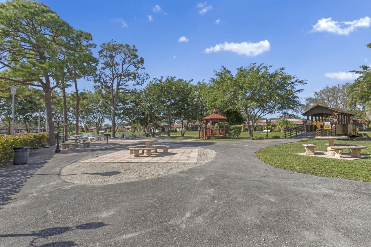 857 Worcester B Lane, Unit B, Lake Worth, FL 33467 Photo