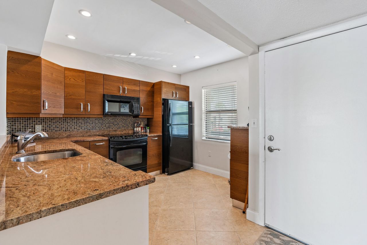 1950 SW Palm City Road, Unit 1202, Stuart, FL 34994 Photo