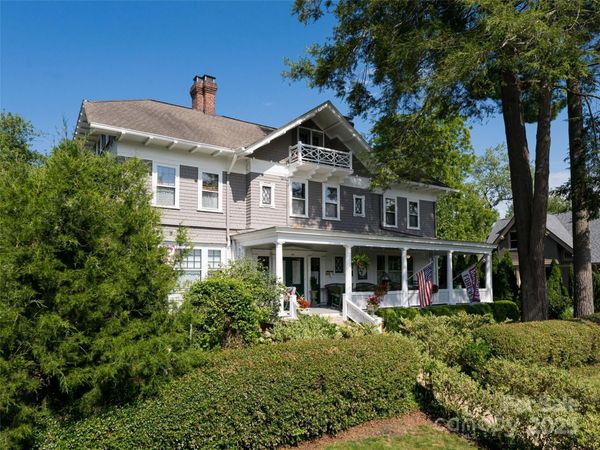 46 Cumberland Circle, Asheville, NC 28801