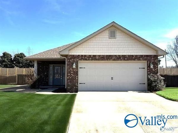 15788 Coach House Court NW, Harvest, AL 35749