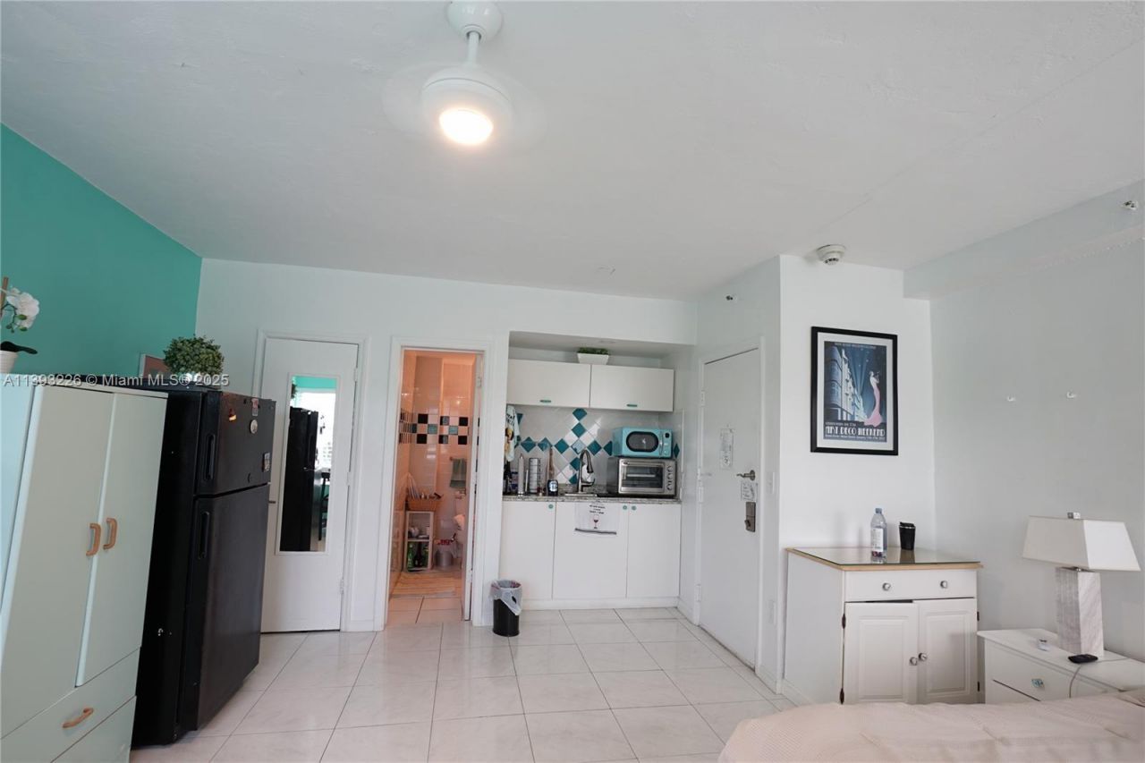 3801 Indian Creek Dr, Unit 201, Miami Beach, FL 33140 Photo