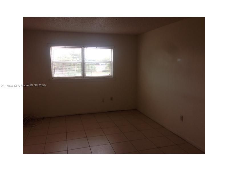 3610 NW 21st St, Unit 407, Lauderdale Lakes, FL 33311 Photo
