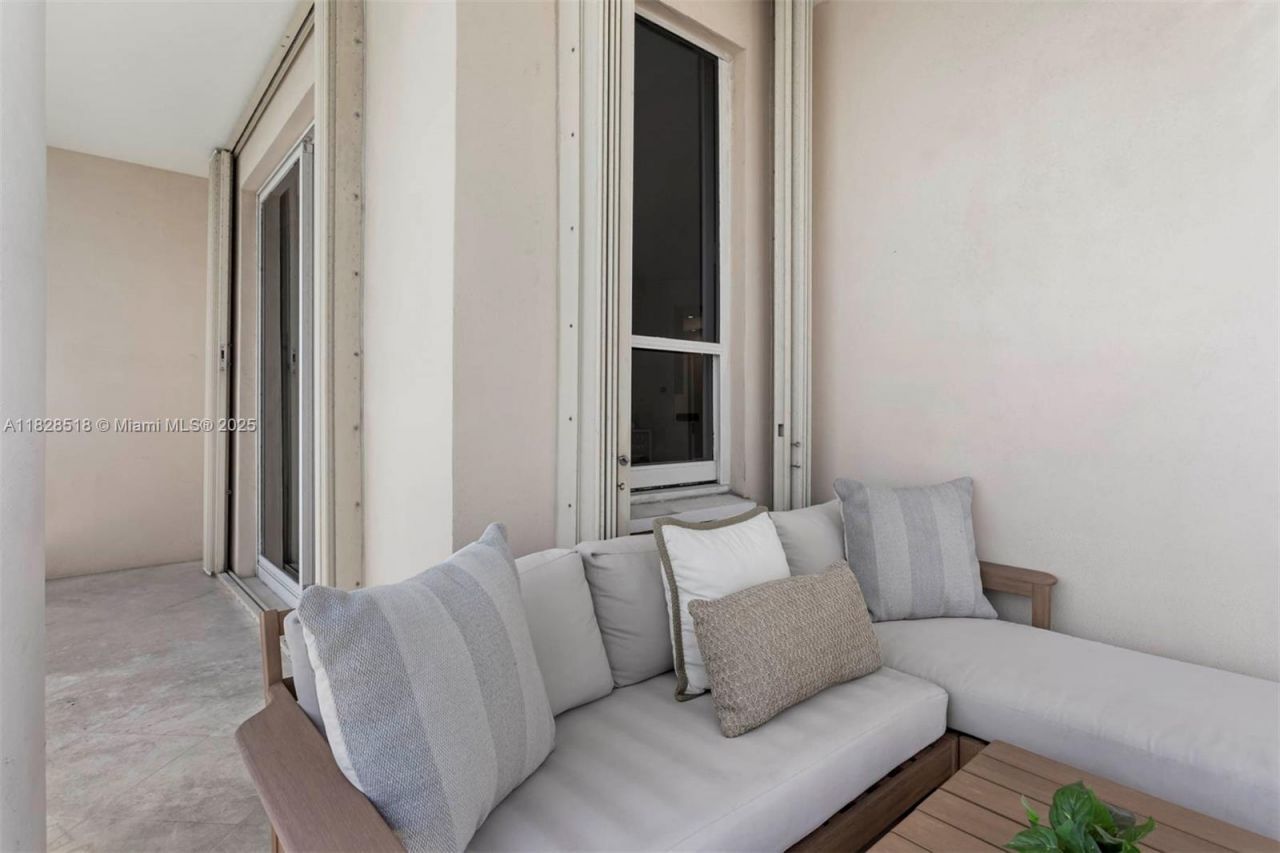 888 Brickell Key Dr, Unit 2606, Miami, FL 33131 Photo