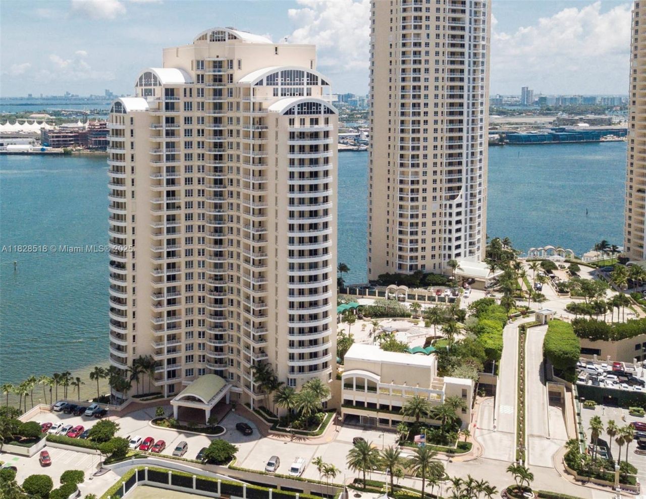 888 Brickell Key Dr, Unit 2606, Miami, FL 33131 Photo