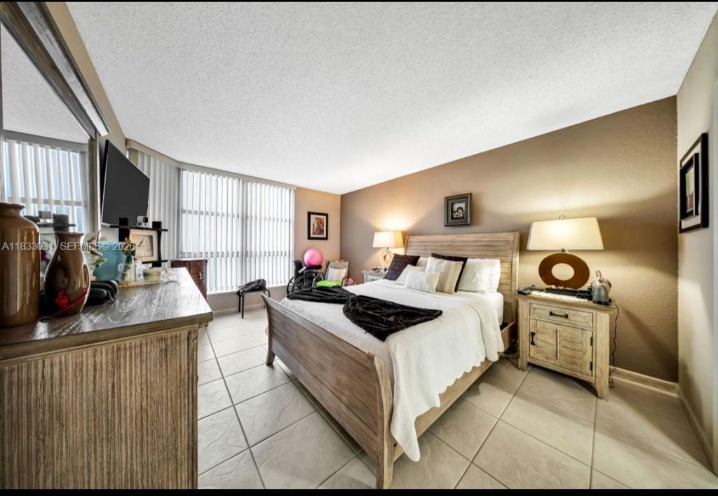 19101 NE 36th Ct, Unit 1604, Aventura, FL 33180 Photo