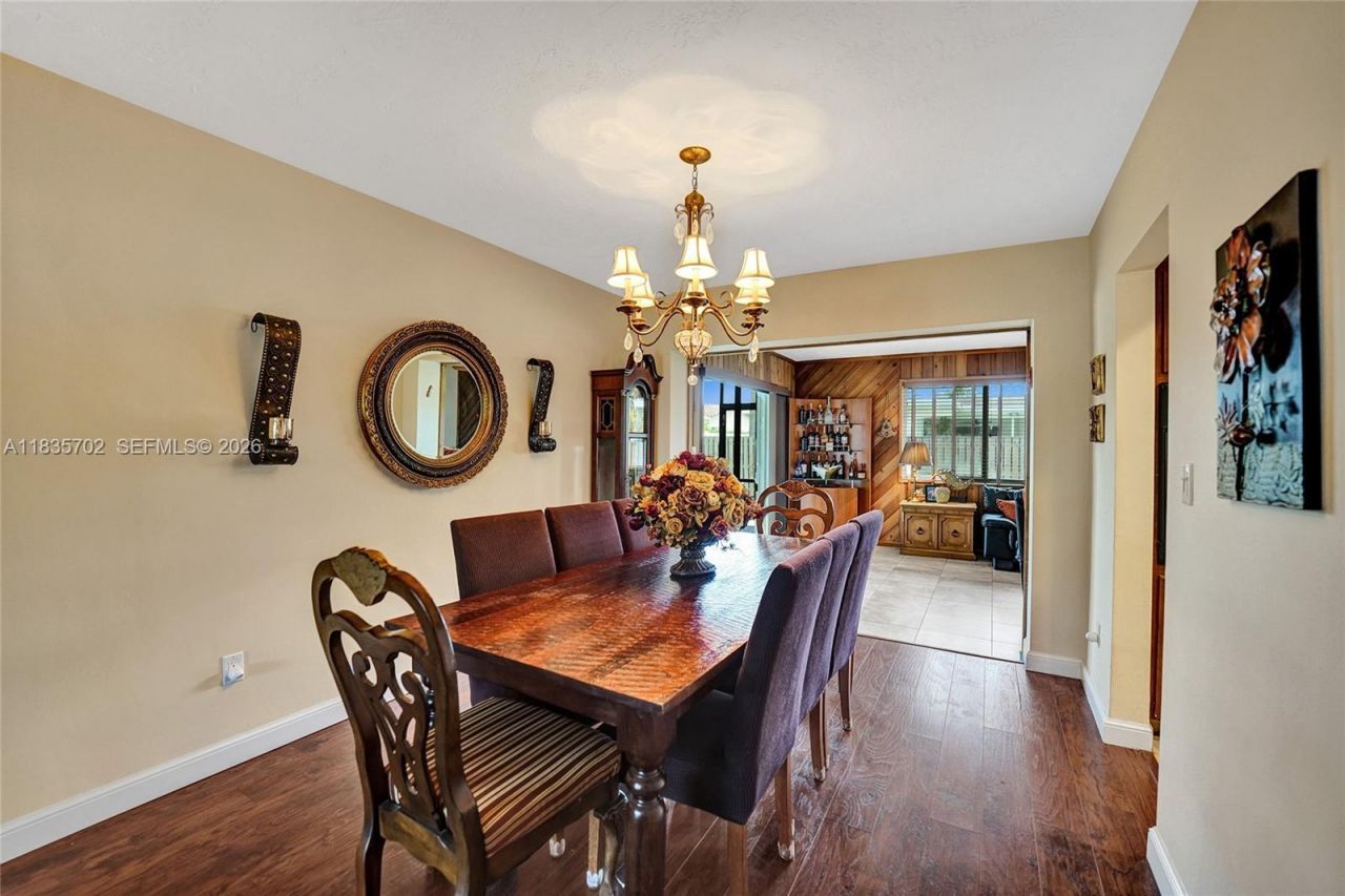 11000 NW 20th St, Pembroke Pines, FL 33026 Photo