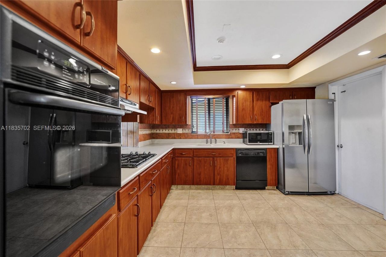 11000 NW 20th St, Pembroke Pines, FL 33026 Photo