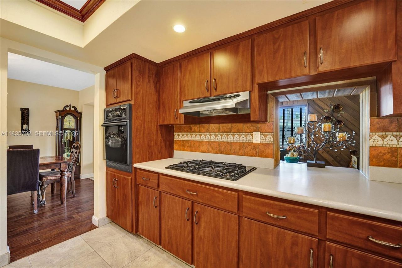 11000 NW 20th St, Pembroke Pines, FL 33026 Photo