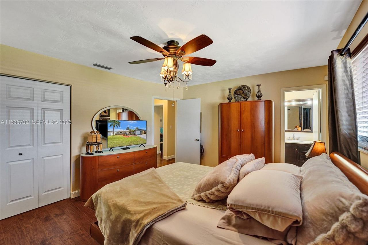 11000 NW 20th St, Pembroke Pines, FL 33026 Photo