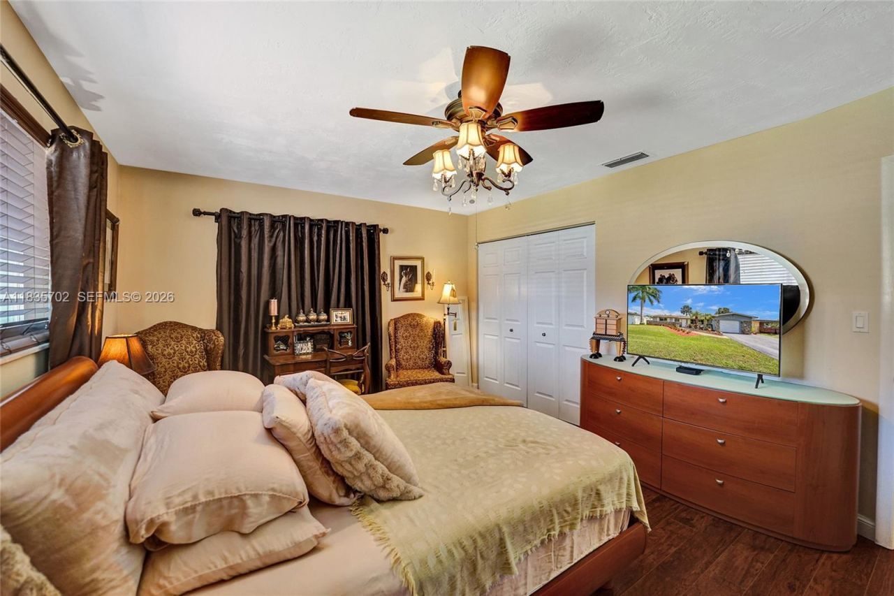 11000 NW 20th St, Pembroke Pines, FL 33026 Photo